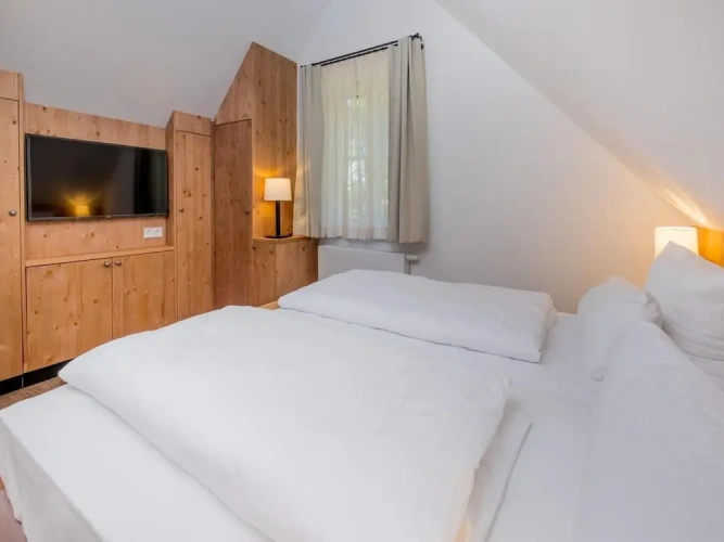 2 Bedrooms Deluxe Cottage