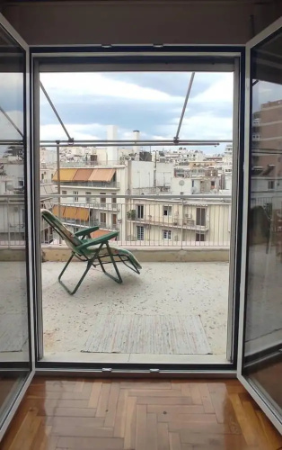 Immaculate 2-bed Apartment in Zografou