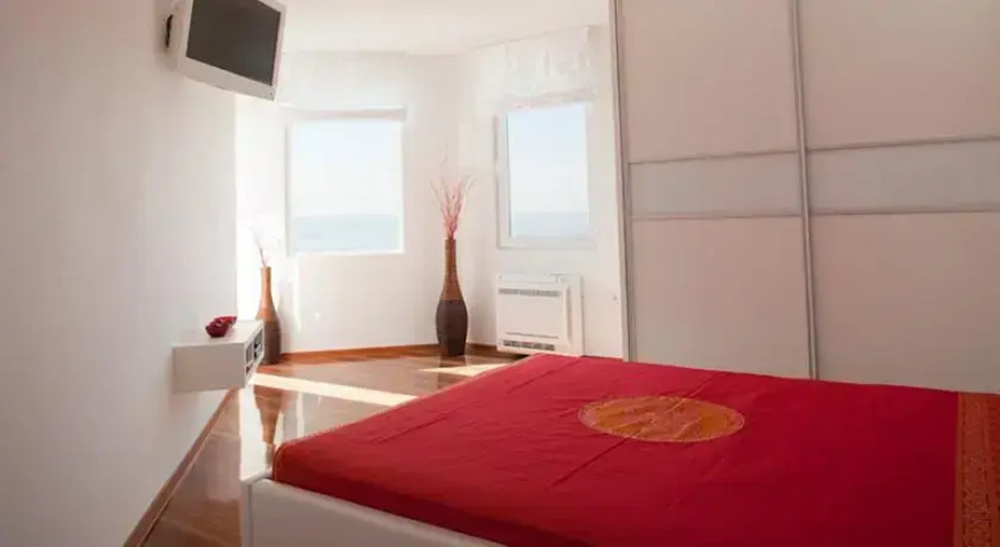 Marine Apartment