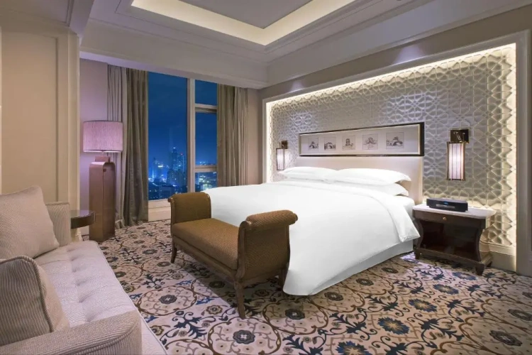 Club Double Suite