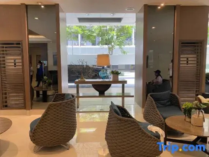 Shore 1 Spacious Smart Home 1003