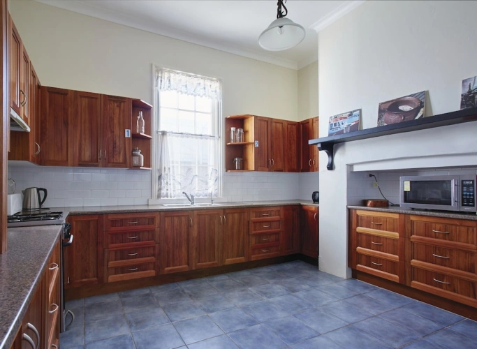 2 Bedrooms Cottage