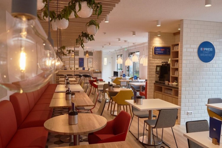 Holiday Inn Express Amsterdam-City Hall photo 27