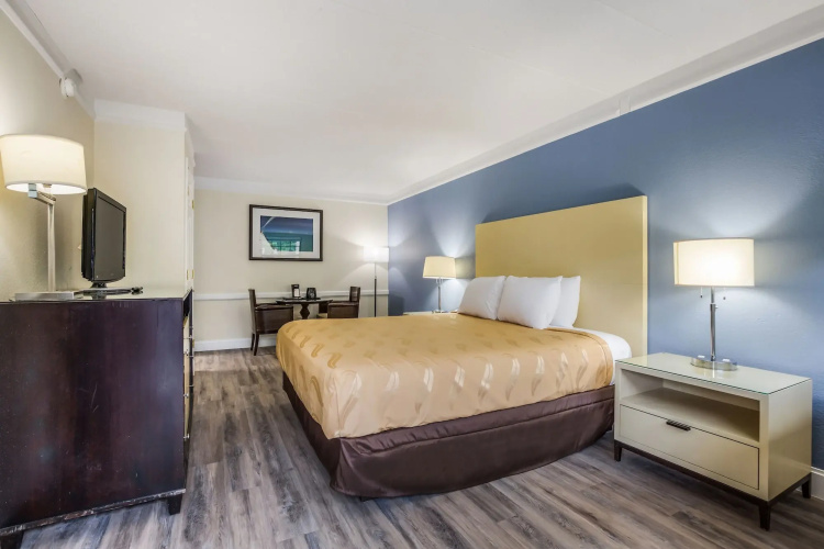Quality Inn Hampton - Newport News
