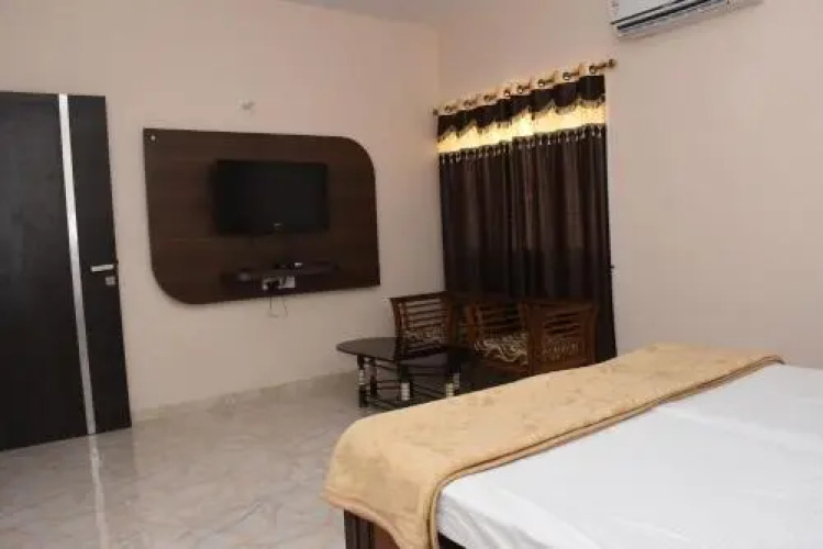 Hotel PoshLux