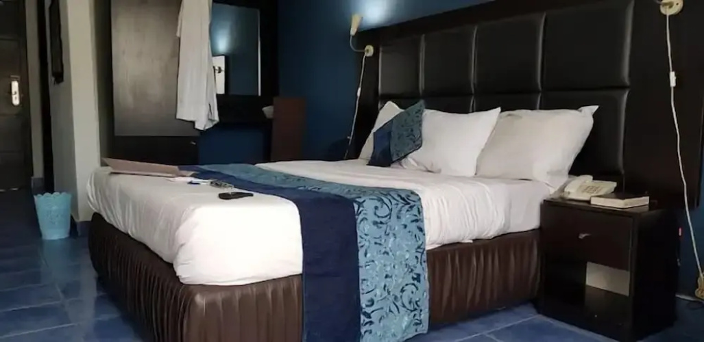 Davies Hotels