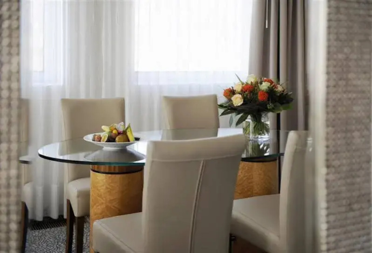 Best Western Plus Hotel Beaulac