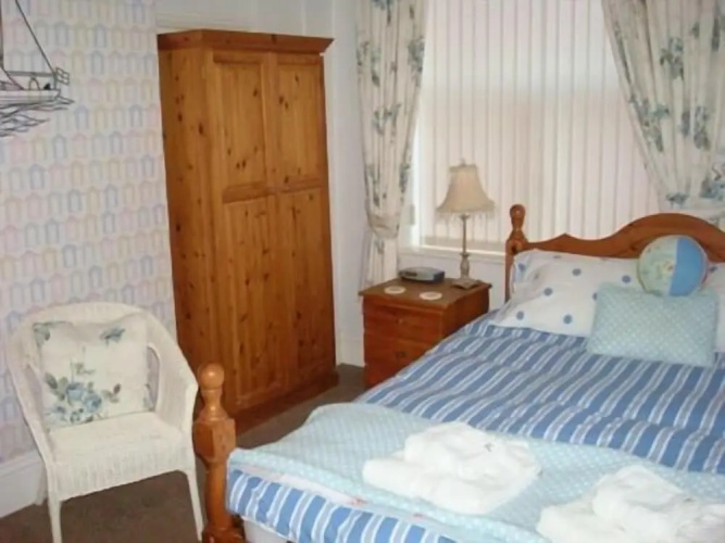 Esklet Guest House