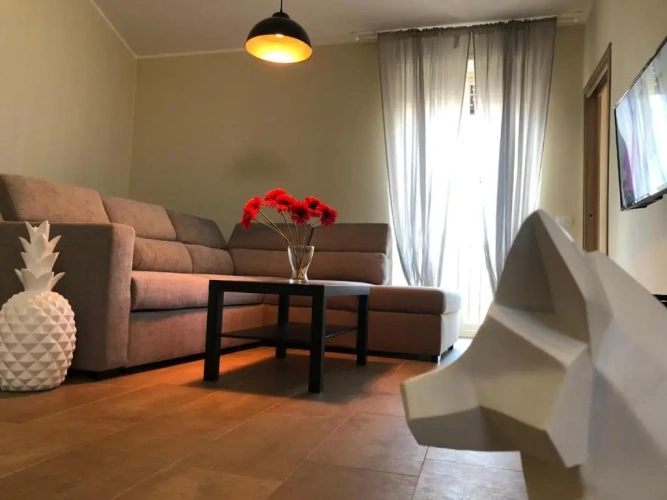 3 Bedrooms Apartment