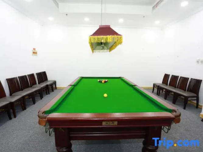 Shuangyang Hotel