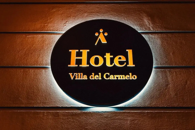 Villa Del Carmelo
