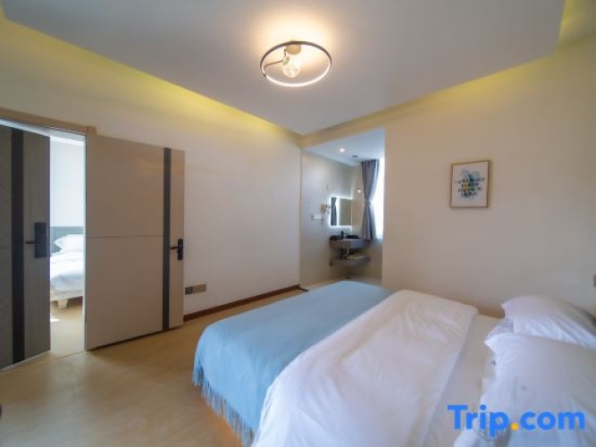 Family Suite with mountain view