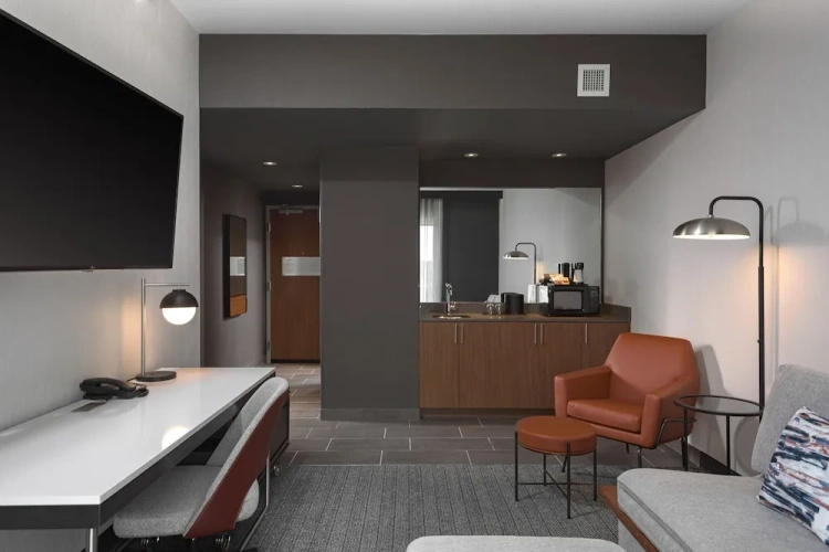Double Suite