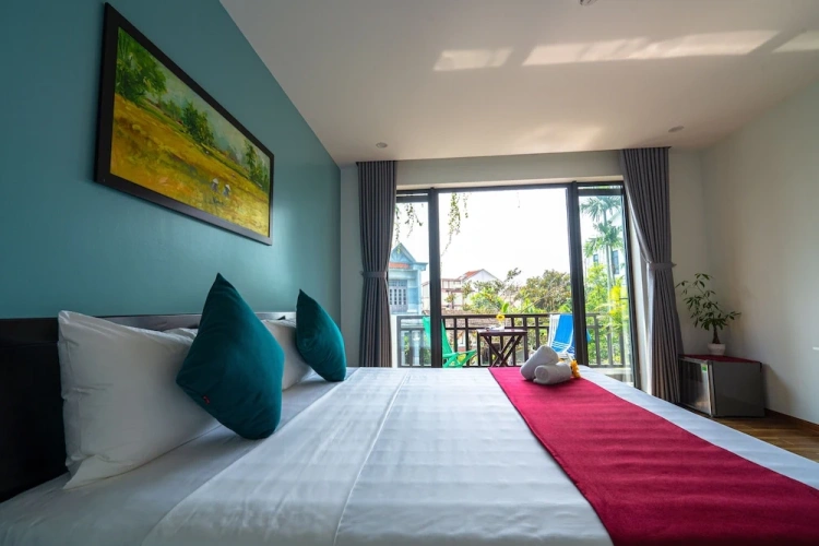 Deluxe Double room with balcony and with garden view