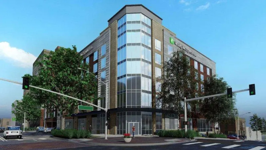 Holiday Inn Express Lincoln Downtown