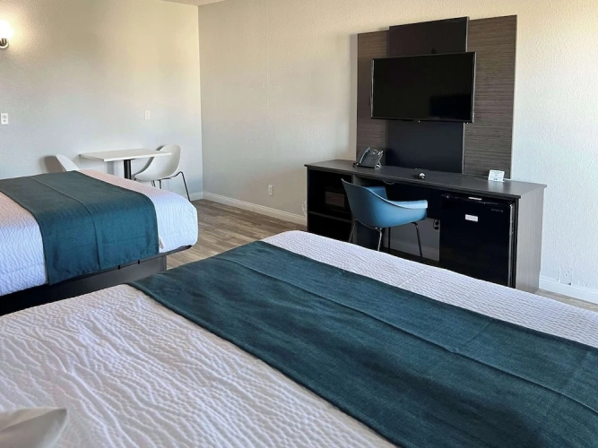 Deluxe Quadruple room