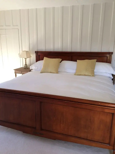 Bolt Hole Earnley