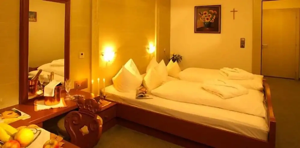 1 Bedroom Comfort Double room with balcony
