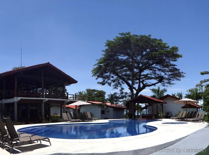 Agua Dulce On The Beach