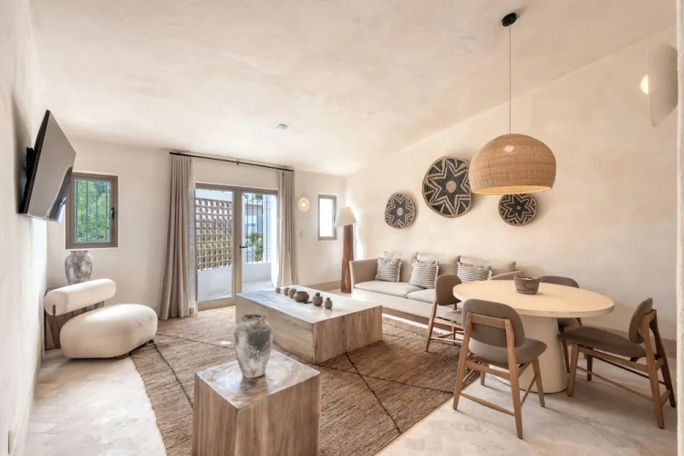 1 Bedroom Deluxe Apartment
