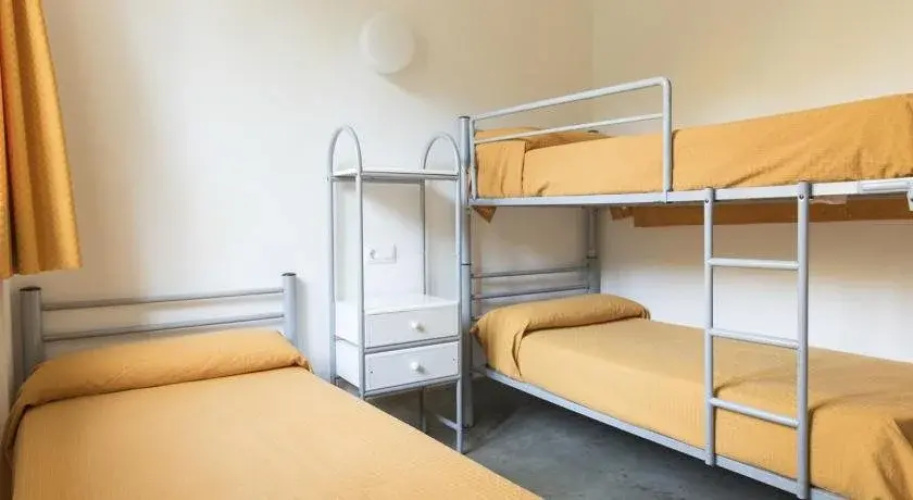 Albergue Inturjoven El Bosque