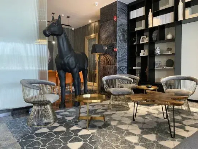 Paco Hotel (Huazhou Shifu Square)