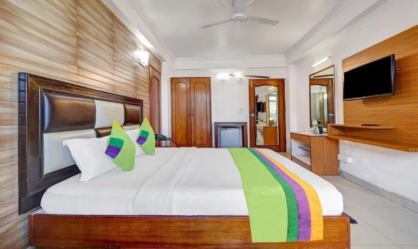 Treebo Trend Paradise Continental