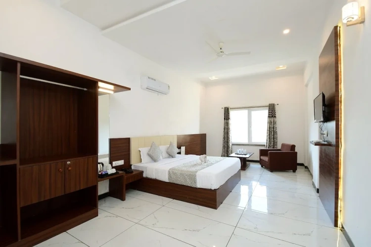Superior room