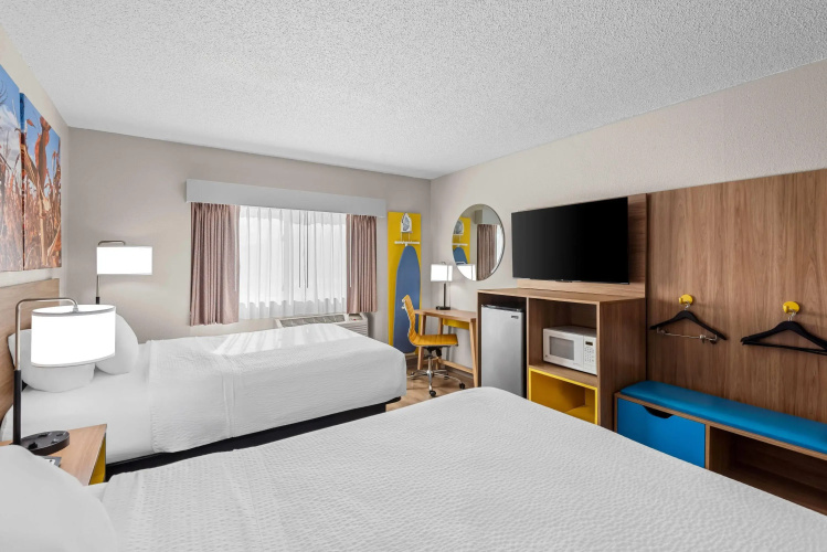 Days Inn by Wyndham Ames