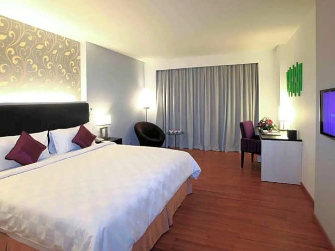 Superior Double room with city view