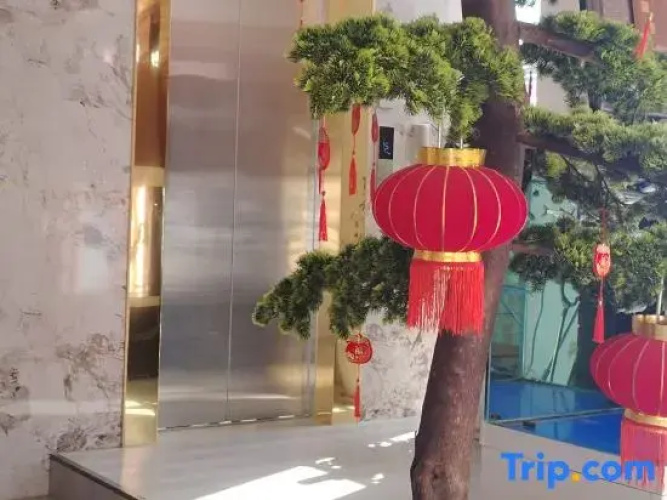 Yuxi Jiangchuan Longmen Inn