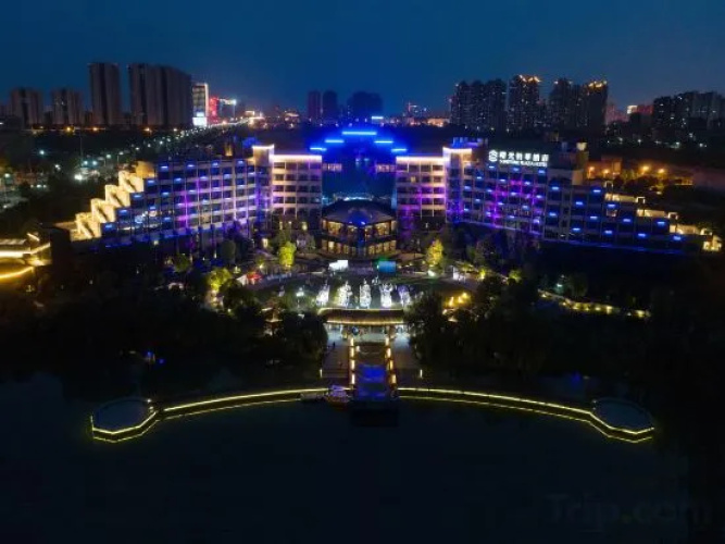 Sunstone Plaza Hotel