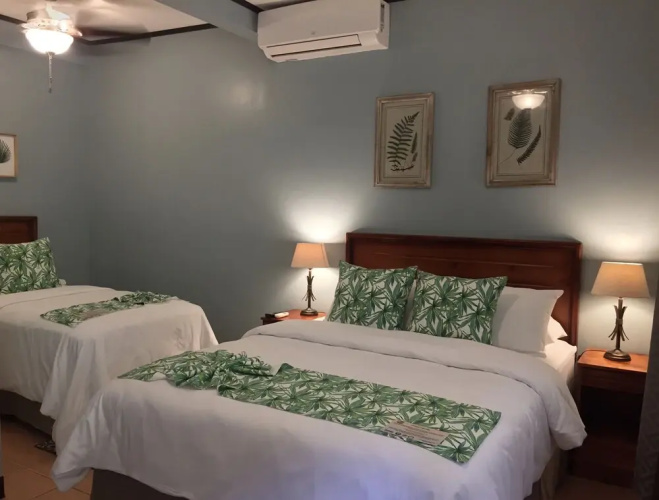 Espadilla Gardens Hotel