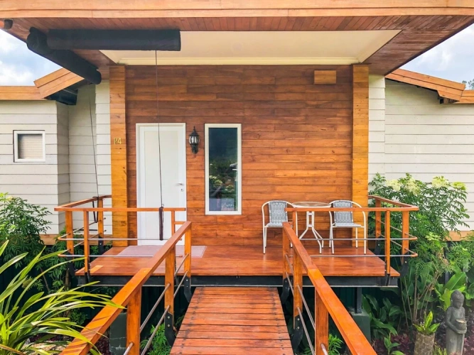 1 Bedroom Deluxe room with land view