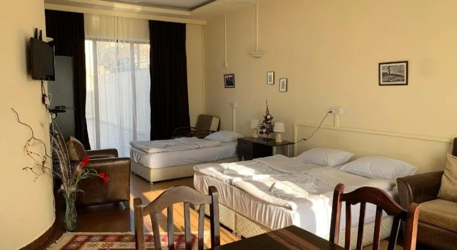 Hotel Oasis