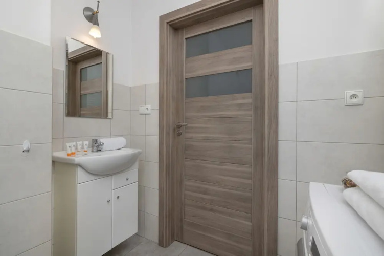 Bażantów Studio Katowice by Renters