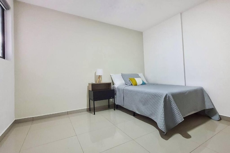 3 Bedrooms Apartment