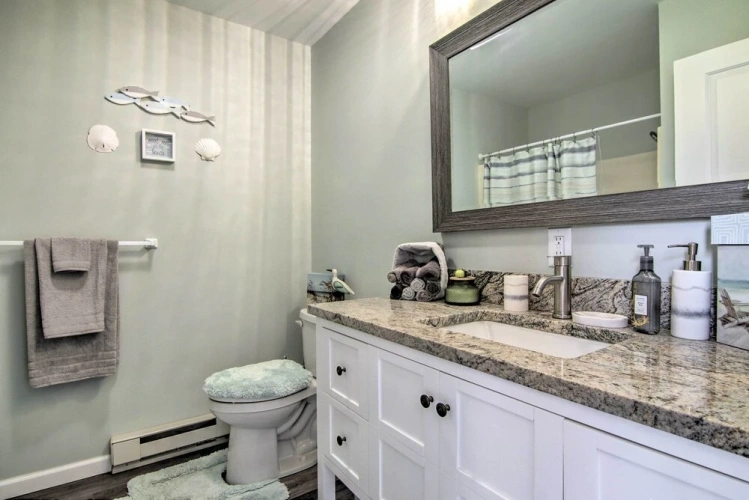 2 Bedrooms Apartment