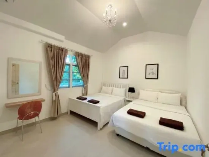 4 Bedrooms Standard room