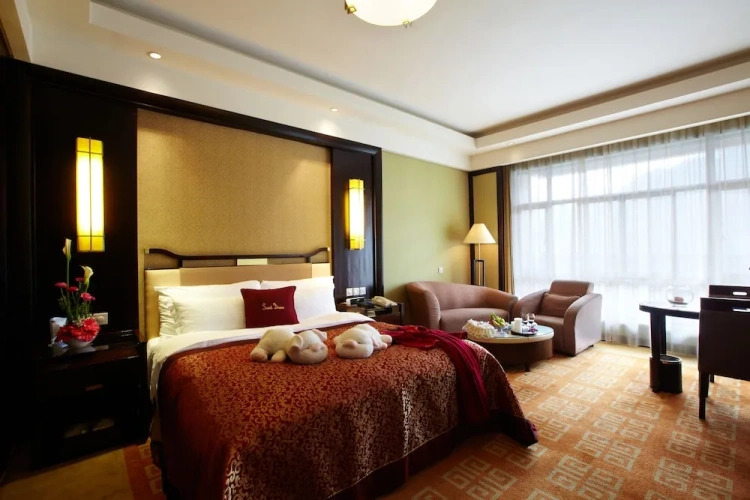 Standard Double room with lake view