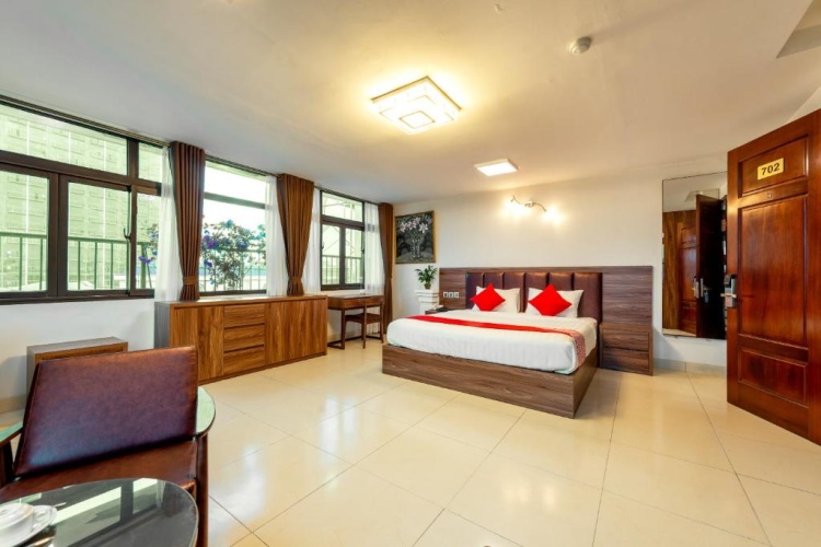 Suite with balcony