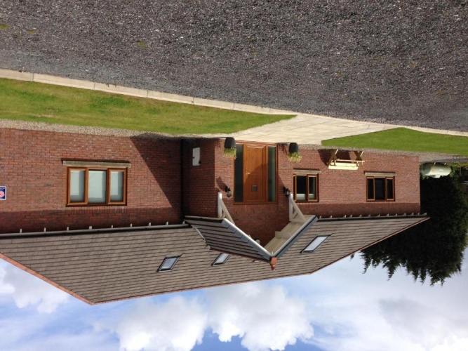4 Bedrooms Double Cottage
