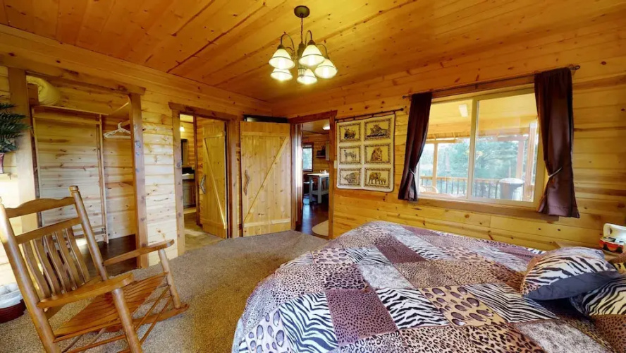Cozy Mountain AfriCabin