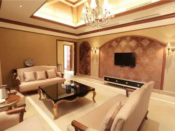 Aile Holiday Hotel