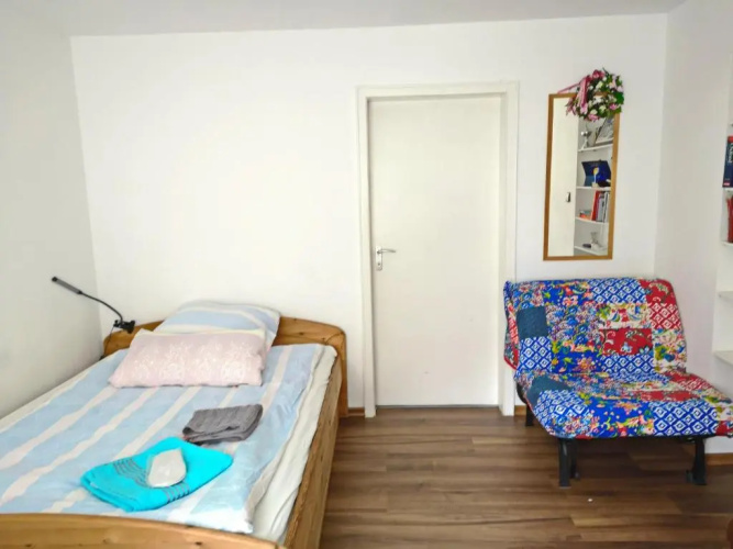 apartment near underground station