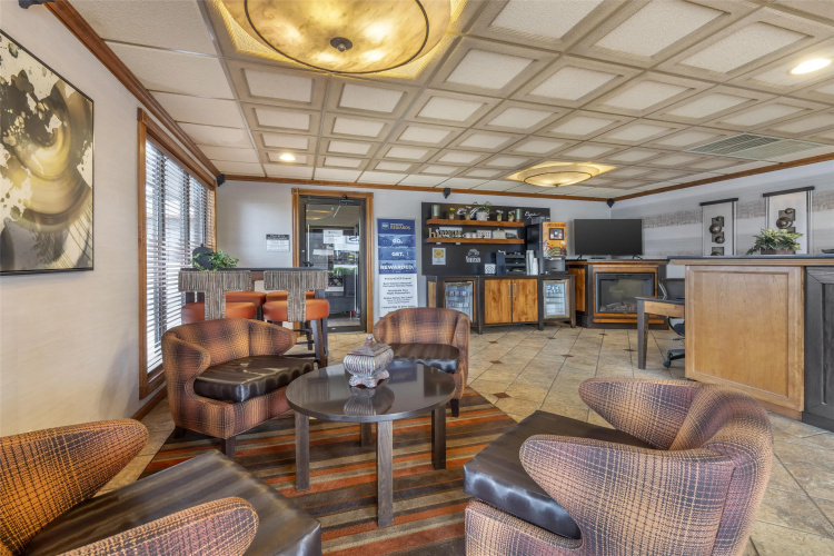 Best Western Angus Inn