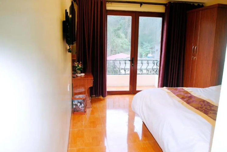 Standard Double room with mountain view