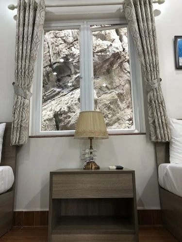 Standard Twin room with mountain view