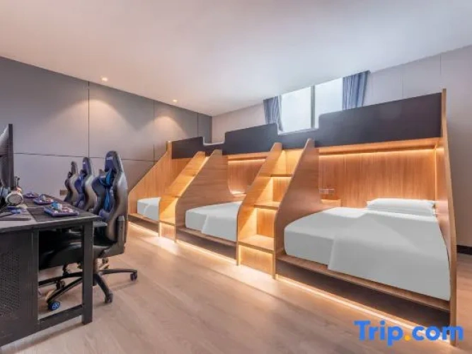 Standard Quintuple room