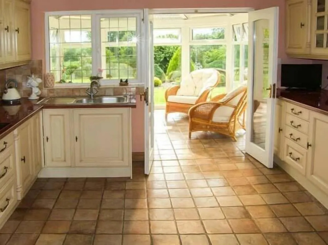 Bedw Arian Cottage